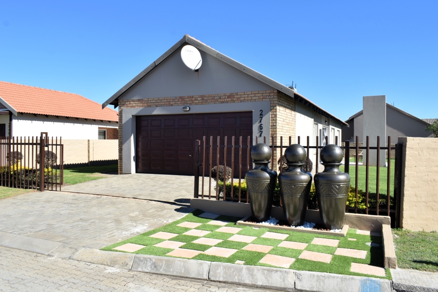3 Bedroom Property for Sale in Waterkloof Hill Estate North West